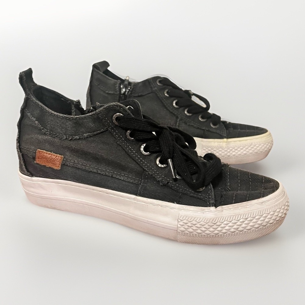 Blowfish Malibu Low Top Women's Size 9 Canvas Shoes 1.5" Platform Zip‎ Lace EUC